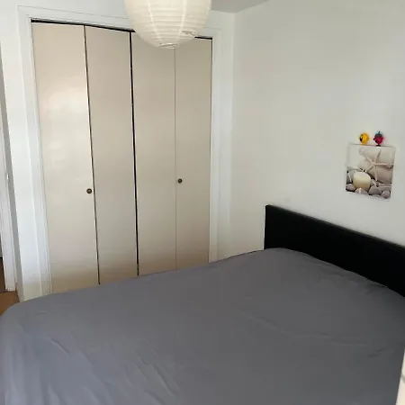Apartment Bay